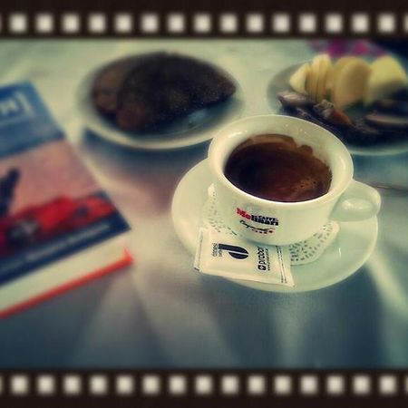 Motel Sacvoyage คาร์คิฟ ภายนอก รูปภาพ